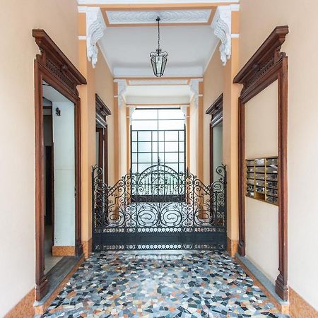 Appartement Elegante Casa Liberty à Milan Extérieur photo