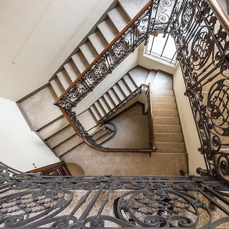 Appartement Elegante Casa Liberty à Milan Extérieur photo