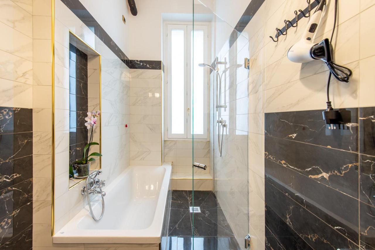 Appartement Elegante Casa Liberty à Milan Extérieur photo